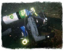 Diver with his enriched air underwater